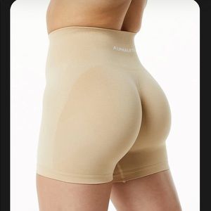 NEW Alphalete Amplify shorts